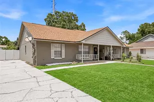 3257 Laurel Dale Dr, Tampa, FL 33618 - Photo 3