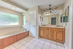 2102 Whitlock Pl, Dover, FL 33527 - Photo 19