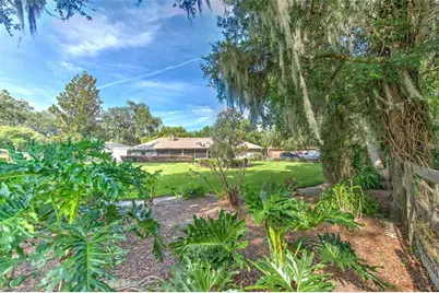 2102 Whitlock Place, Dover, FL 33527 - Photo 35
