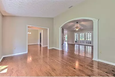 2102 Whitlock Place, Dover, FL 33527 - Photo 9