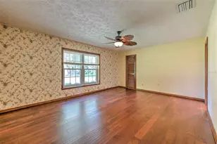 2102 Whitlock Pl, Dover, FL 33527 - Photo 19