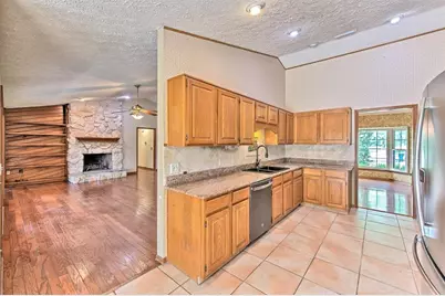 2102 Whitlock Place, Dover, FL 33527 - Photo 13