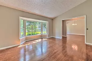 2102 Whitlock Pl, Dover, FL 33527 - Photo 7