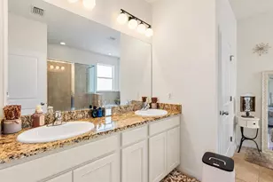 5025 Jackel Chase Dr, Wimauma, FL 33598 - Photo 11