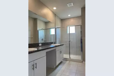 31611 Blue Passing Loop, Wesley Chapel, FL 33545 - Photo 11