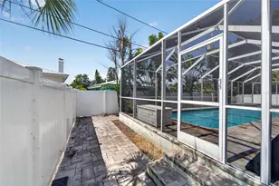 4810 Del Rio Way S, Gulfport, FL 33711 - Photo 47