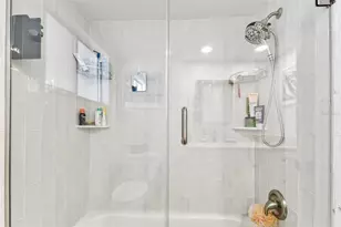 620 Edgewater Dr, Dunedin, FL 34698 - Photo 9