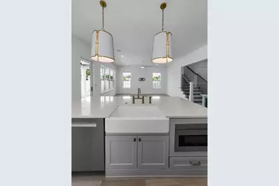 2550 Dartmouth Avenue N, Saint Petersburg, FL 33713 - Photo 15