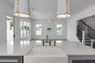 2550 Dartmouth Ave N, Saint Petersburg, FL 33713 - Photo 15