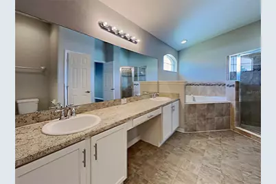 3366 Mahogany Pointe Loop, Lakeland, FL 33810 - Photo 11
