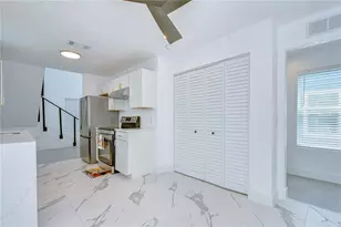 218 8th Ave Dr W, Bradenton, FL 34205 - Photo 9