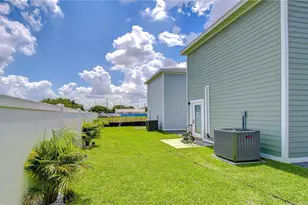 218 8th Ave Dr W, Bradenton, FL 34205 - Photo 21