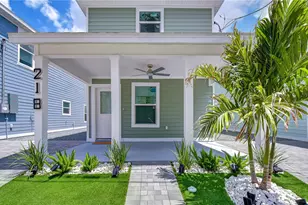 218 8th Ave Dr W, Bradenton, FL 34205 - Photo 1
