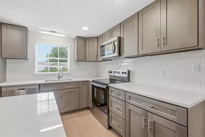 10837 Premier Avenue, Port Richey, FL 34668 - Photo 9