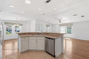 39206 Flora Ave, Zephyrhills, FL 33542 - Photo 15