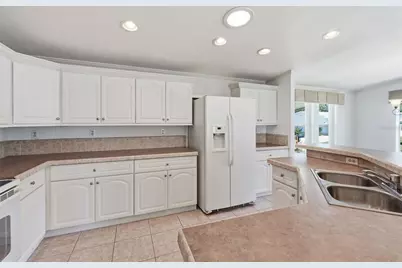 39206 Flora Avenue, Zephyrhills, FL 33542 - Photo 19