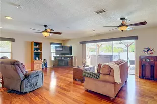 3008 Ripplewood Dr, Seffner, FL 33584 - Photo 7
