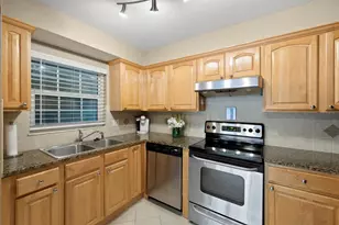6100 Gulfport Blvd S, Gulfport, FL 33707 - Photo 13