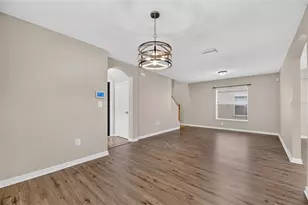 7842 Carriage Pointe Dr, Gibsonton, FL 33534 - Photo 9