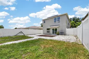 7842 Carriage Pointe Dr, Gibsonton, FL 33534 - Photo 49