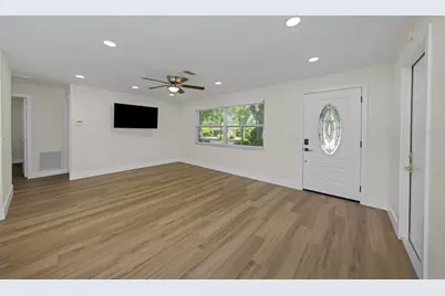 1806 Vancouver Drive, Clearwater, FL 33756 - Photo 5