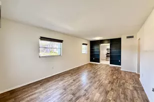 3460 32nd Ave N, Saint Petersburg, FL 33713 - Photo 3