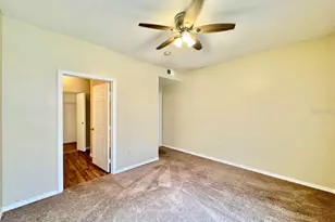 10440 White Lake Ct, Tampa, FL 33626 - Photo 11