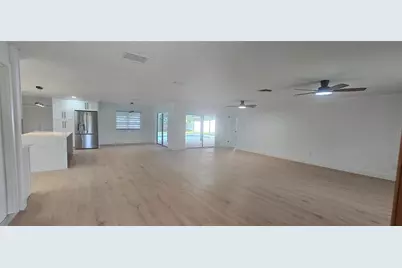 2905 Bluffs Drive, Largo, FL 33770 - Photo 13