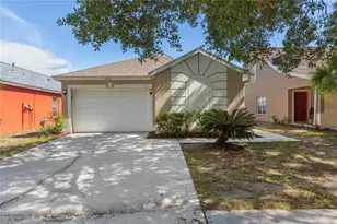 7456 Oxford Garden Cir, Apollo Beach, FL 33572 - Photo 1