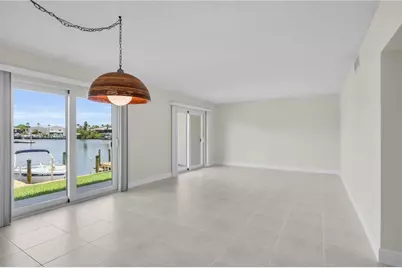 8820 Bay Pointe Drive #102, Tampa, FL 33615 - Photo 7