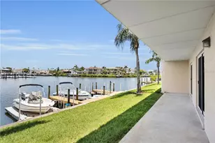 8820 Bay Pointe Dr, Tampa, FL 33615 - Photo 3