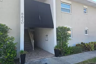 8820 Bay Pointe Dr, Tampa, FL 33615 - Photo 1