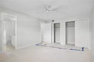 8820 Bay Pointe Dr, Tampa, FL 33615 - Photo 9