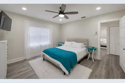 2219 16th Street N, Saint Petersburg, FL 33704 - Photo 17