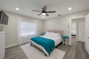 2219 16th St N, Saint Petersburg, FL 33704 - Photo 17