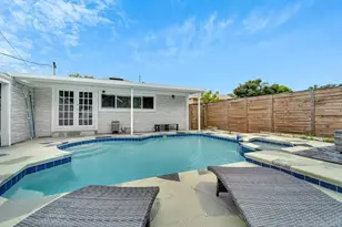 2219 16th St N, Saint Petersburg, FL 33704 - Photo 27
