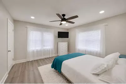 2219 16th Street N, Saint Petersburg, FL 33704 - Photo 19