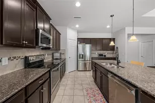 2212 Landside Dr, Valrico, FL 33594 - Photo 13
