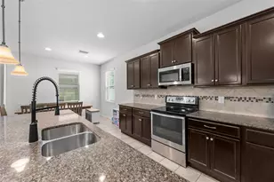 2212 Landside Dr, Valrico, FL 33594 - Photo 11