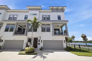 1815 5th St N, Saint Petersburg, FL 33704 - Photo 25