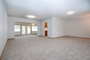 624 La Jolla Ave, Sun City Center, FL 33573 - Photo 9
