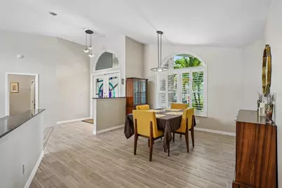 14426 Mark Drive, Largo, FL 33774 - Photo 5