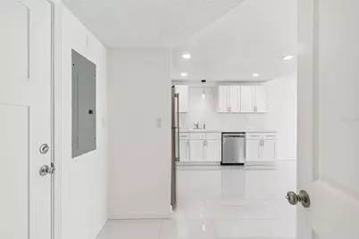 450 Treasure Island Causeway #106, Treasure Island, FL 33706 - Photo 3