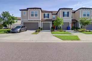 31632 Blue Passing Loop, Wesley Chapel, FL 33545 - Photo 1