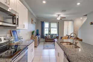 31632 Blue Passing Loop, Wesley Chapel, FL 33545 - Photo 11