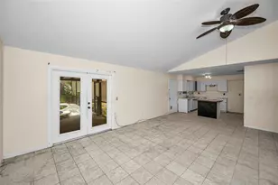 1200 E Court St, Tarpon Springs, FL 34689 - Photo 3