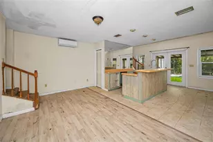 1200 E Court St, Tarpon Springs, FL 34689 - Photo 5