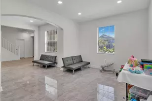 5063 Ivory Stone Dr, Wimauma, FL 33598 - Photo 9