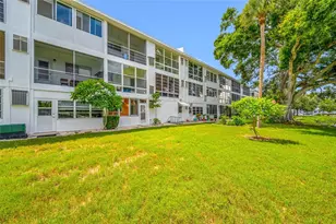 8075 112th St, Seminole, FL 33772 - Photo 23