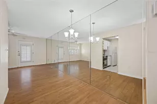 8075 112th St, Seminole, FL 33772 - Photo 5